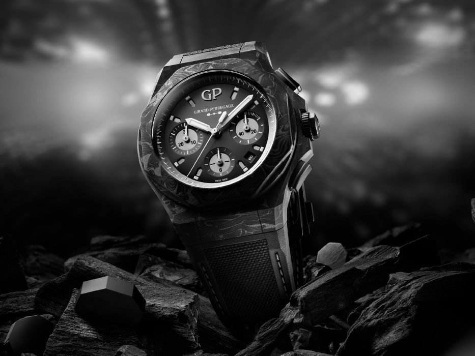 Girard perregaux discount laureato absolute light